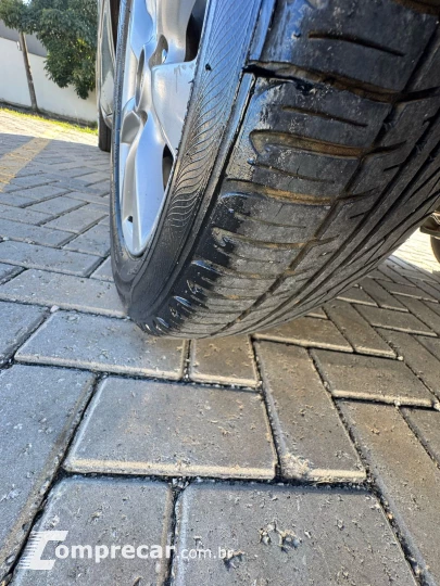 Versa SL 1.6 Flex Fuel