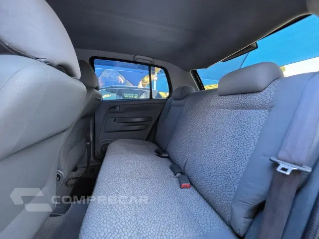 FOX - 1.6 MI PLUS 8V 4P MANUAL