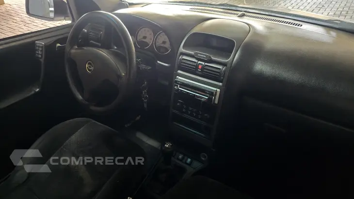 ASTRA 2.0 MPFI Advantage 8V