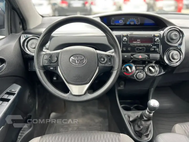 Etios 1.5 X Plus 16V Flex 4P Manual