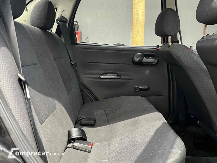 CORSA 1.0 MPFI CLASSIC SEDAN LIFE 8V FLEX 4P MANUAL