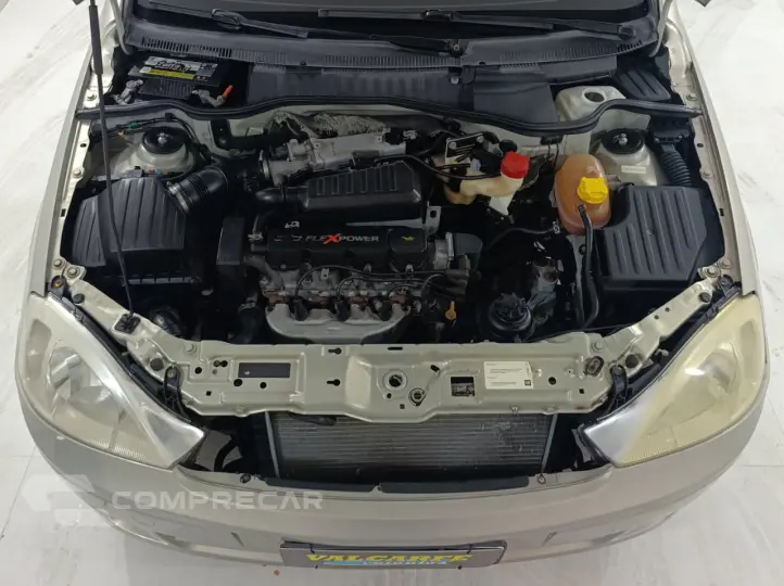 CORSA 1.8 MPFI Sedan 8V