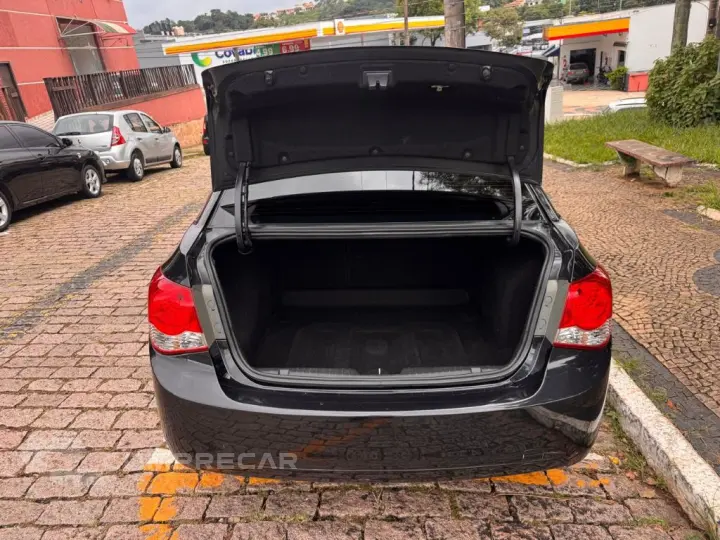 CRUZE HB Sport LT 1.8 16V FlexP. 5p Mec