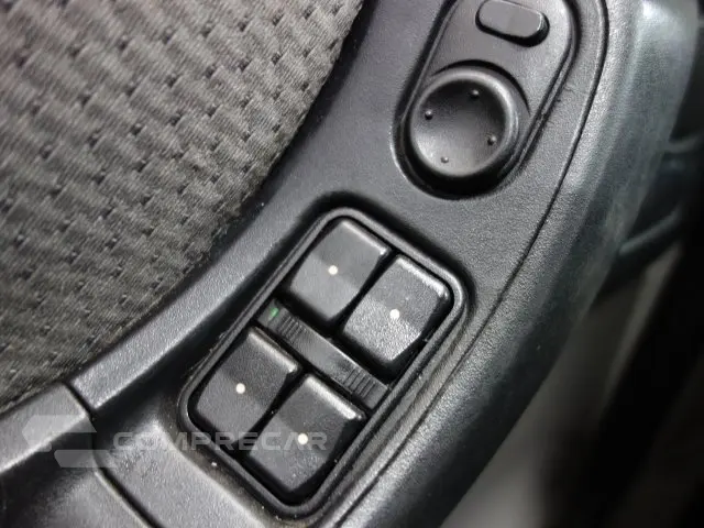 ZAFIRA - 2.0 MPFI EXPRESSION 8V 4P AUTOMÁTICO