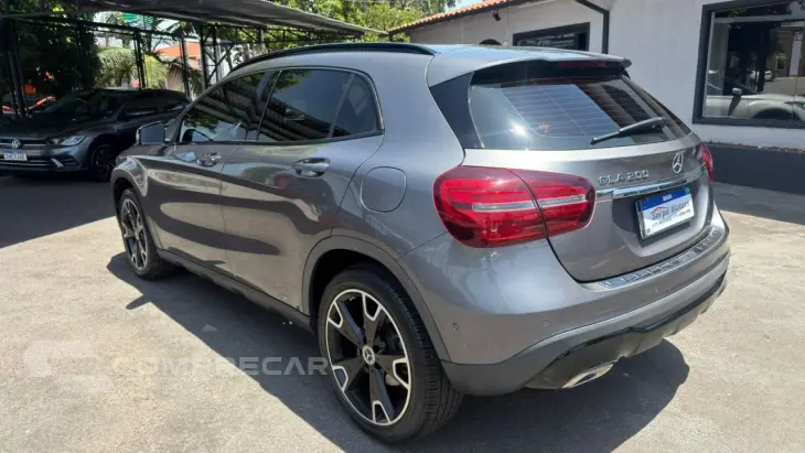 GLA 200 1.6 16V 4P FLEX CGI NIGHT TURBO AUTOMÁTICO