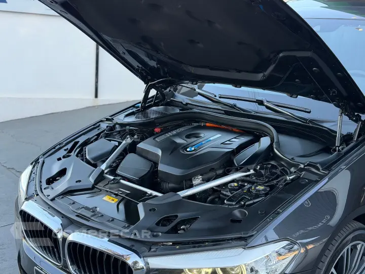 530E 2.0 16V Twinpower Híbrido M Sport Automático