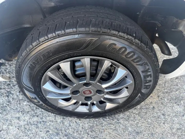 UNO 1.0 EVO VIVACE 8V FLEX 4P MANUAL