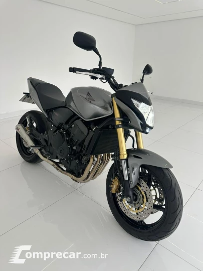 CB 600F HORNET / HONDA