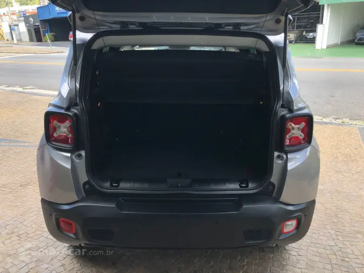 Renegade 1.8 16V Flex 4P Automático