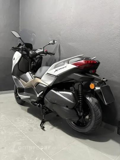 XMAX 250 ABS CONNECTED