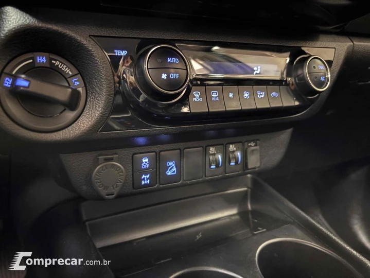 HILUX 2.8 D-4D TURBO DIESEL CD SRX 4X4 AUTOMÁTICO