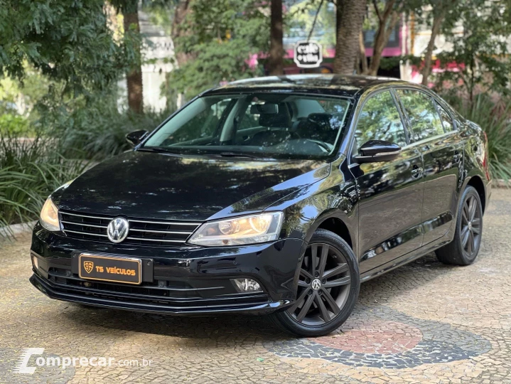 JETTA 2.0 TSI HIGHLINE 211CV GASOLINA 4P TIPTRONIC