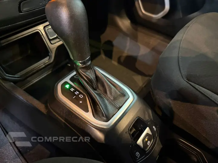 Renegade 1.8 16V Flex 4P Automático