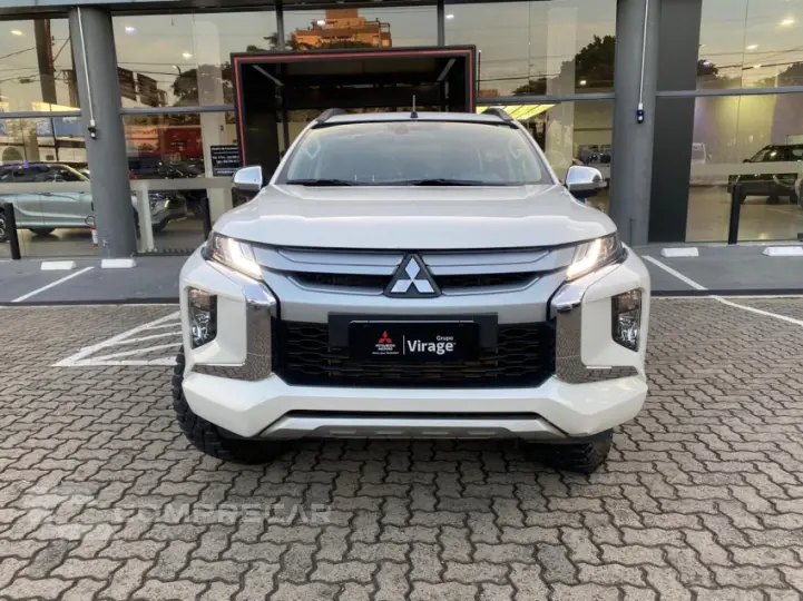 L200 TRITON 2.4 16V Turbo Sport HPE CD 4X4