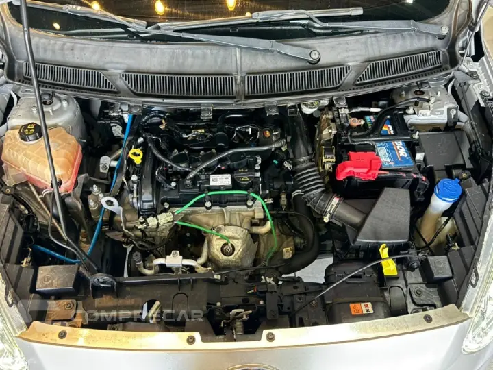 KA 1.0 TIVCT FLEX SE SEDAN MANUAL