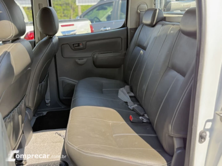 Hilux CD D4-D 4x4 3.0 TDI Dies. Mec.