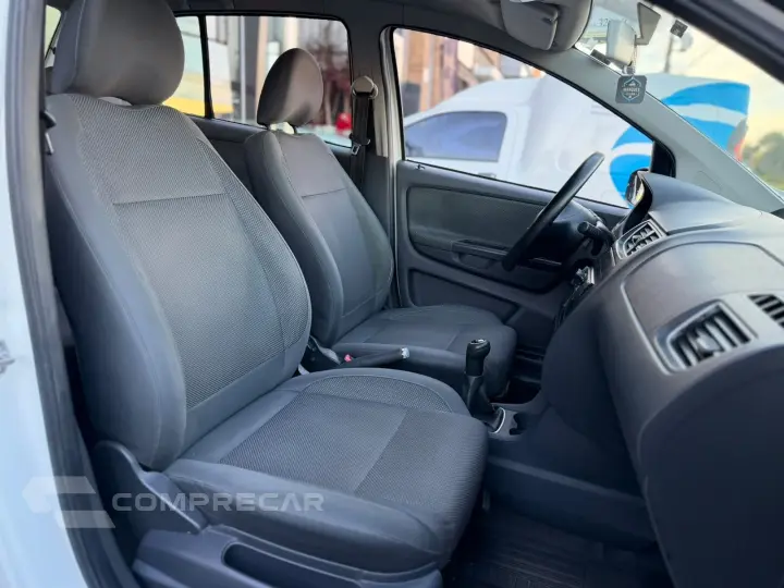 FOX 1.6 MI FLEX 8V 4P MANUAL