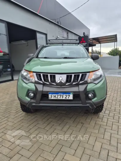 L200 TRITON 2.4 16V Turbo Savana GLS CD 4X4