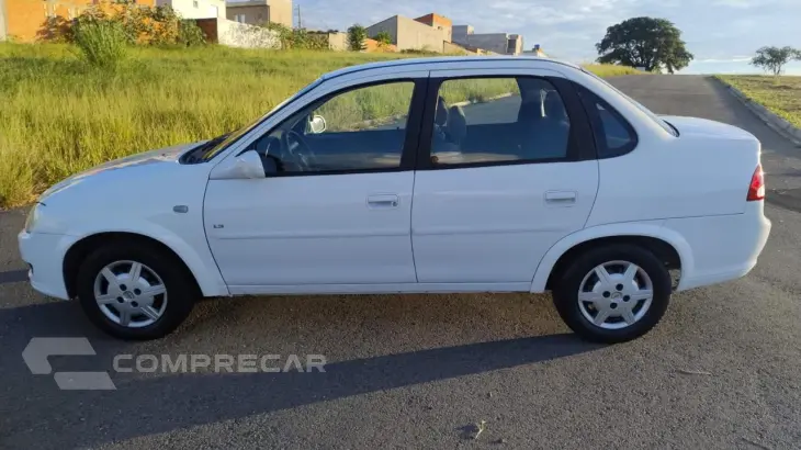 Classic Sedan 1.0 4P VHCE FLEX LS