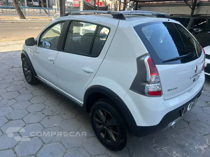 SANDERO 1.6 STEPWAY 16V FLEX 4P AUTOMÁTICO