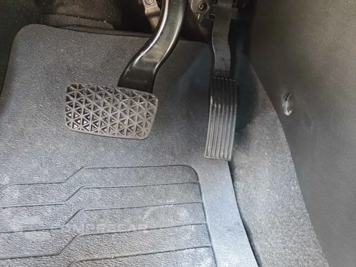 TRACKER 1.0 Turbo LT