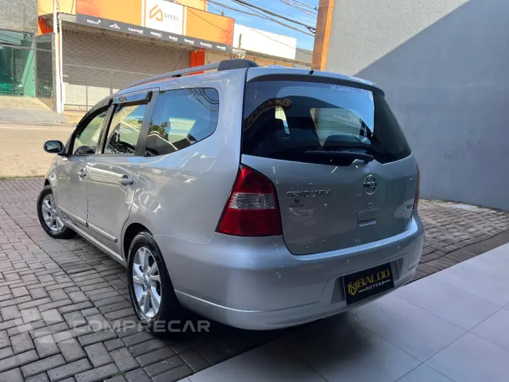 LIVINA GRAND SL 1.8 16V Flex Fuel Aut.