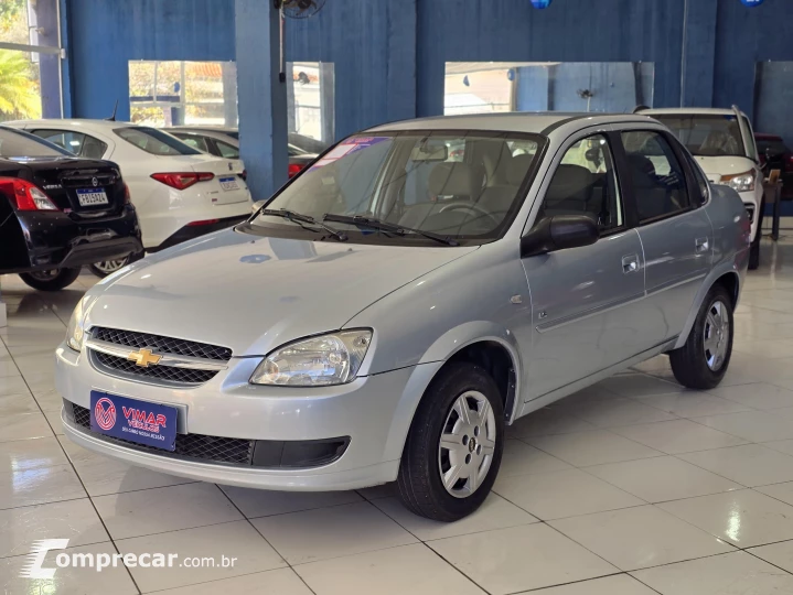 CLASSIC 1.0 MPFI Sedan 8V