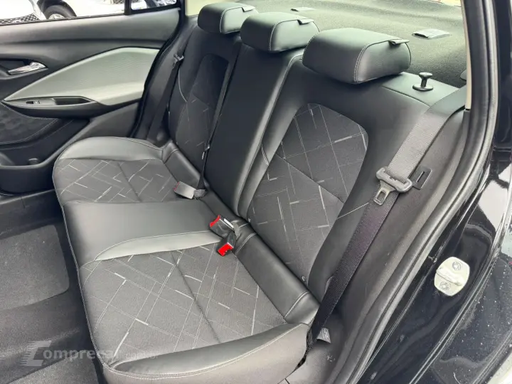 ONIX 1.0 Turbo Plus Premier