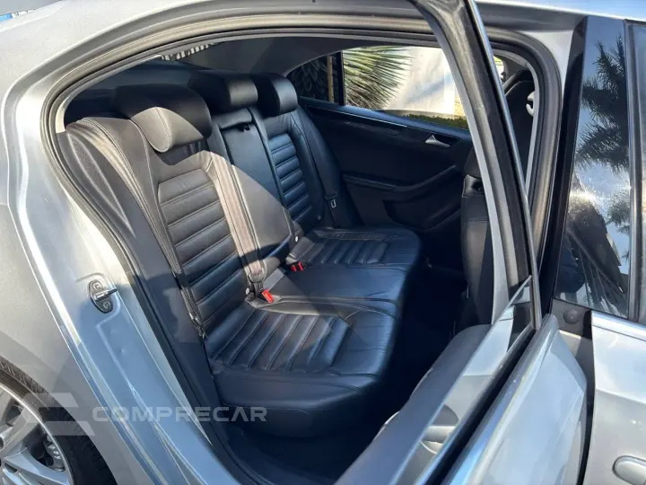 JETTA Highline 2.0 TSI 16V 4p Tiptronic