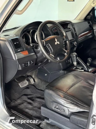 Pajero HPE Full 3.8 V6 250cv 5p Aut.