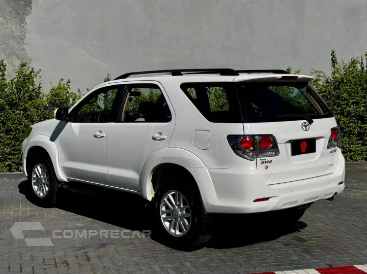HILUX SW4 2.7 SR 4X2 16V