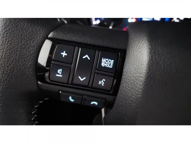 HILUX SW4 - 2.8 D-4D TURBO SRX 4X4 AUTOMÁTICO