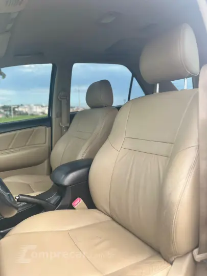 HILUX SW4 3.0 SRV 4X4 7 Lugares 16V Turbo Intercooler