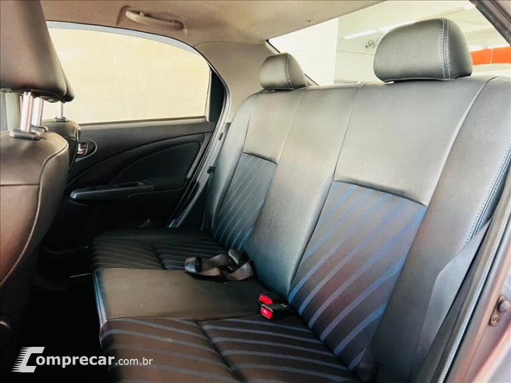 ETIOS 1.5 XS Sedan 16V