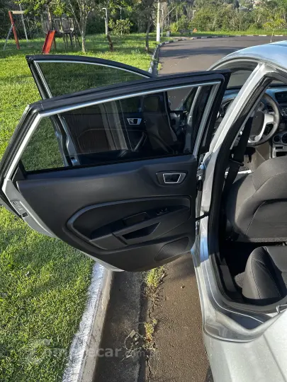 FIESTA 1.6 SE Plus Sedan 16V