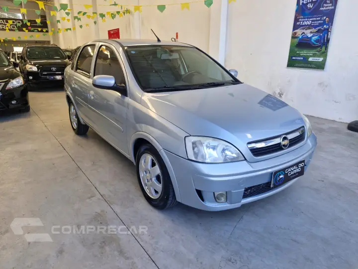 CORSA 1.4 MPFI Premium Sedan 8V