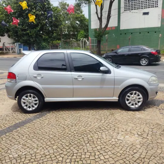Palio ELX 1.4 Fire/30 Anos F. Flex 8V 4p