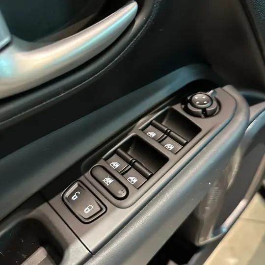 Renegade SAHARA T270 1.3 TB 4x2 Flex Aut