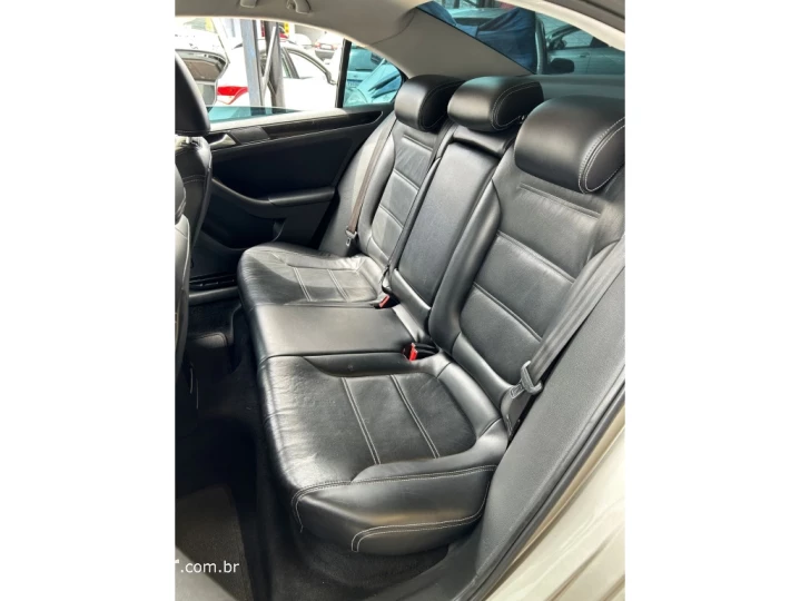 JETTA 2.0 COMFORTLINE FLEX 4P TIPTRONIC