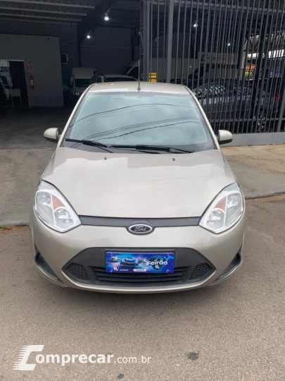 FIESTA 1.6 MPI Class Hatch 8V