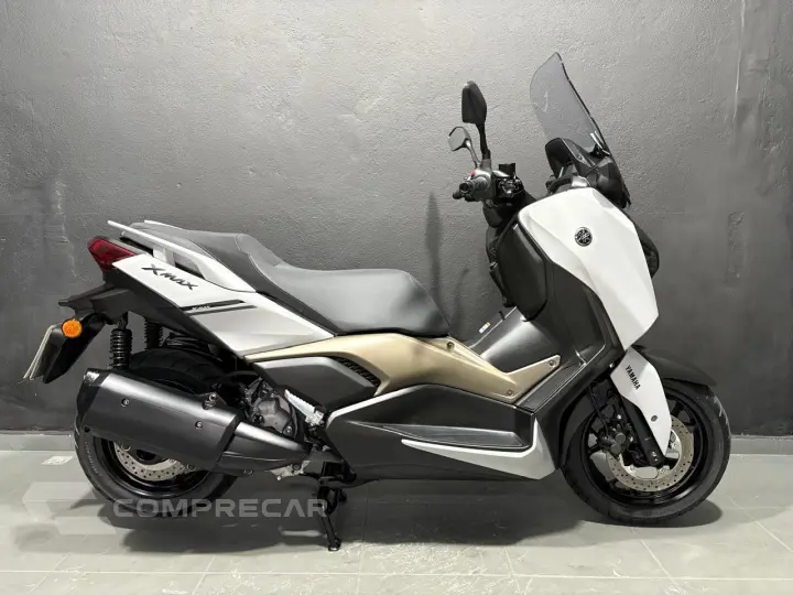 XMAX 250 ABS CONNECTED
