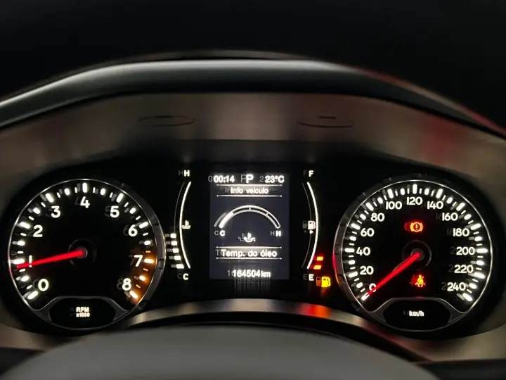 Renegade 1.8 4x2 (Aut) (Flex) (PCD)