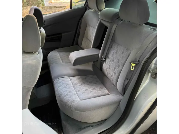 VECTRA 2.0 MPFI ELEGANCE 8V FLEX 4P MANUAL