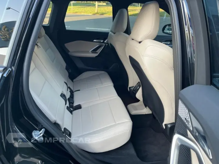 X1 2.0 16V Turbo Sdrive20i M Sport