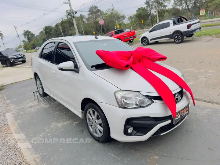 Etios Sedan 1.5 16V 4P FLEX XLS AUTOMÁTICO