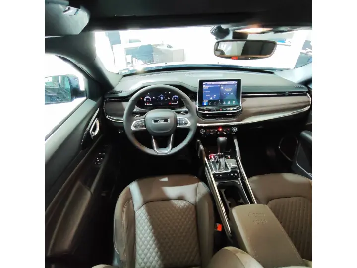 COMMANDER 2.2 TURBO DIESEL OVERLAND AT9