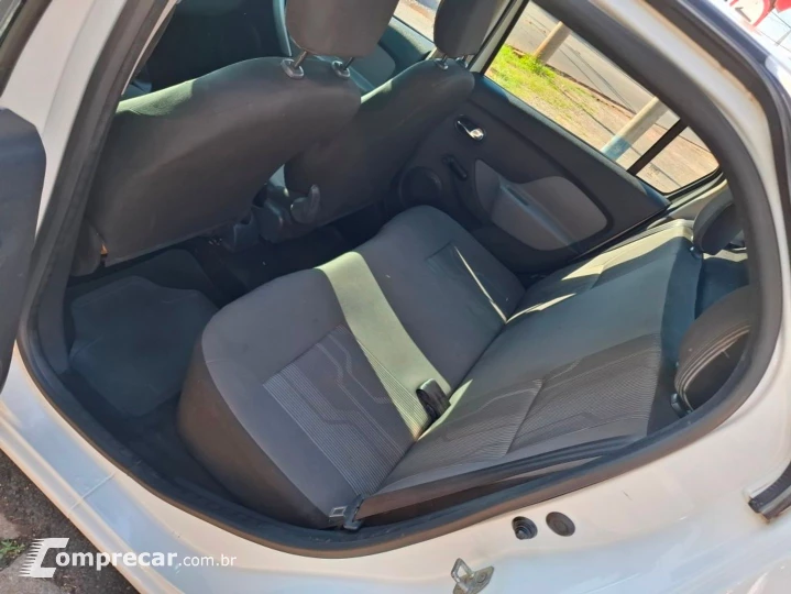 Logan 1.6 Expression 8V Flex 4P Manual