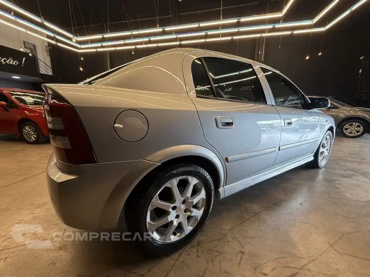 ASTRA 2.0 MPFI Advantage 8V