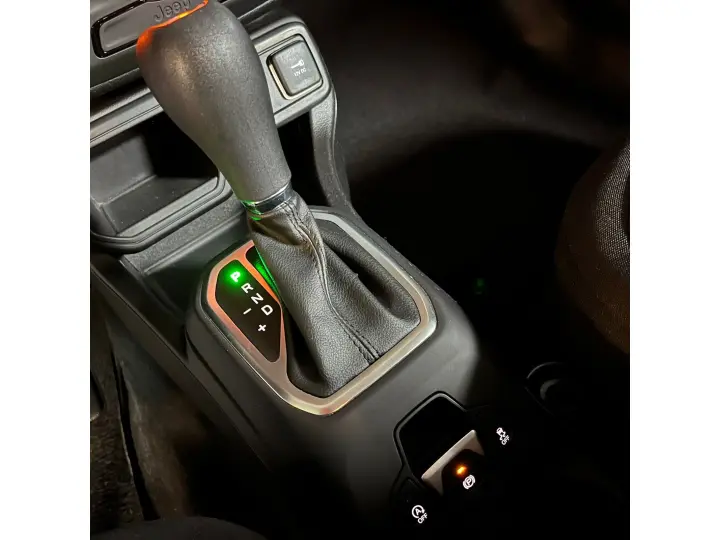 RENEGADE 1.8 16V FLEX 4P AUTOMÁTICO