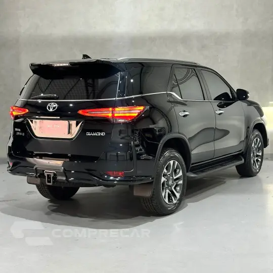 Hilux SW4 Diamond 2.8 TB 4x4 Die. Aut.